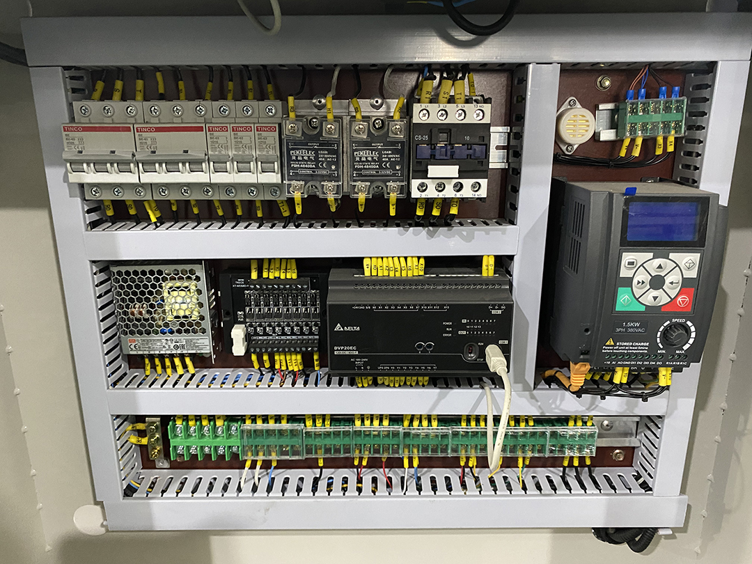 机械纸板机PIC 4-4