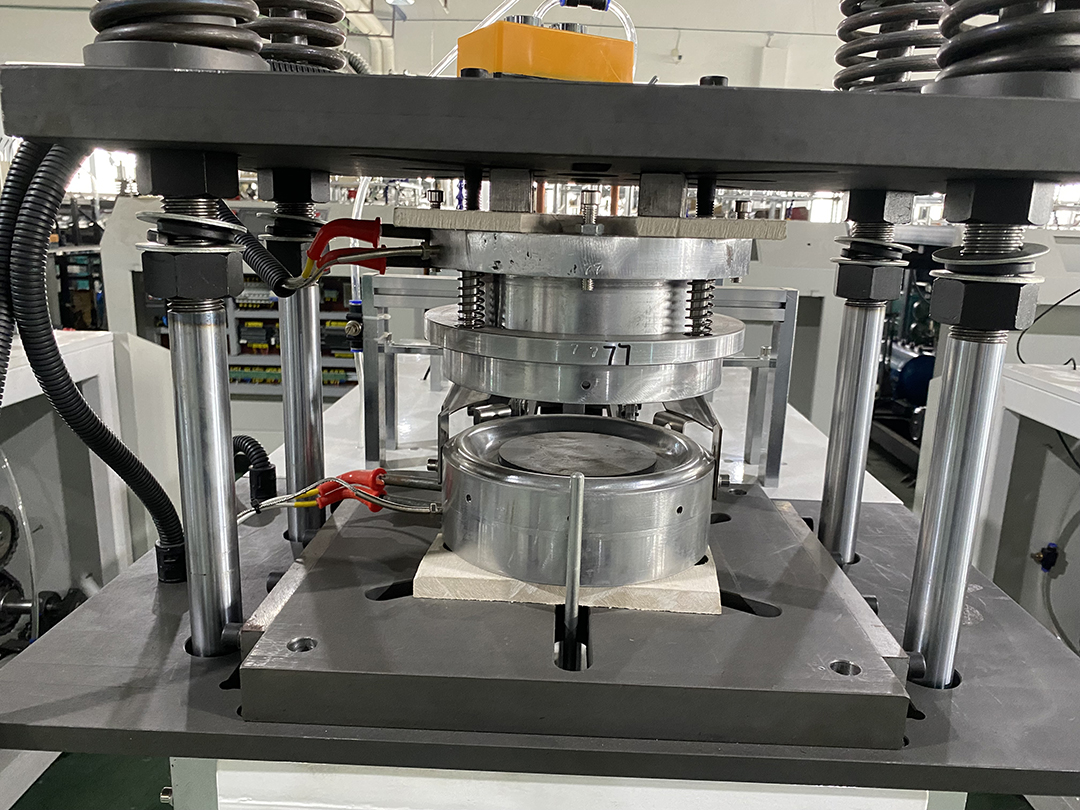 机械纸板机PIC1-1