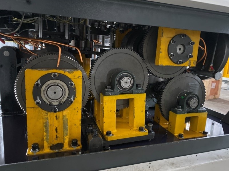 高速纸杯计算机图片3